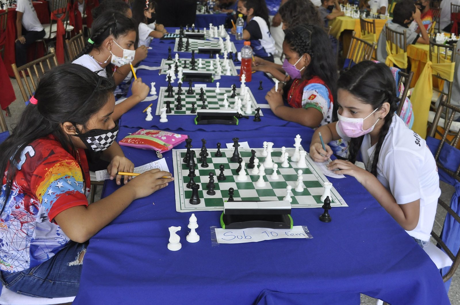 La escuela de ajedrez que se llenó de mujeres con el éxito de